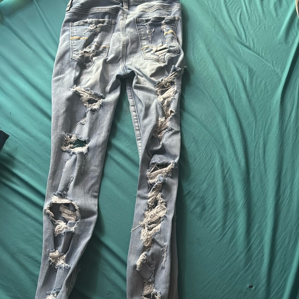 AE ripped jeans super stretch size 4